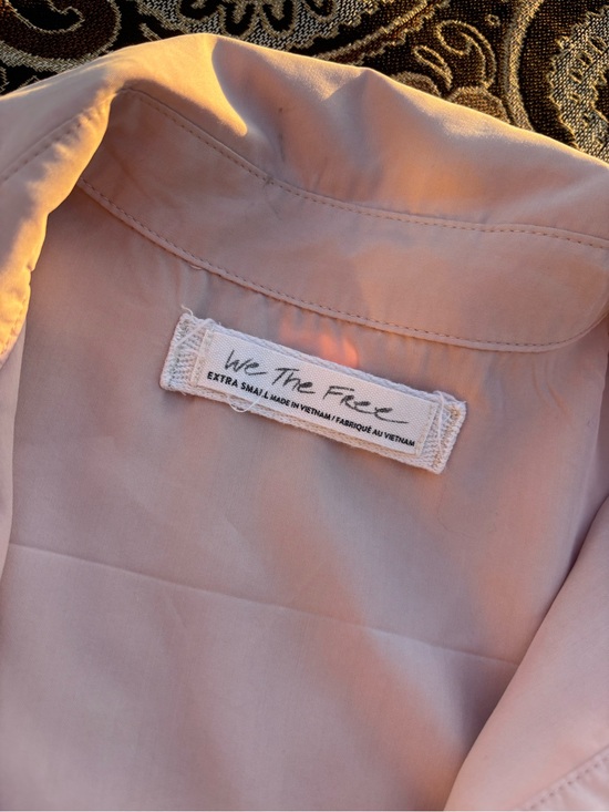 We The Free Tops - We The Free blouse in Soft Pink